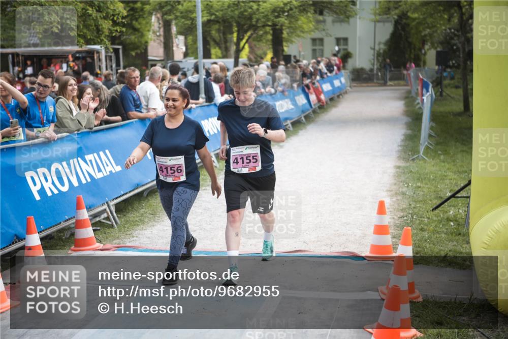 09.05.2026 - Störlauf H.Heesch http://msf.ph/oto/9682955 09.05.2026 18:17:05 Ziel 4156, 4155 meine-sportfotos.de