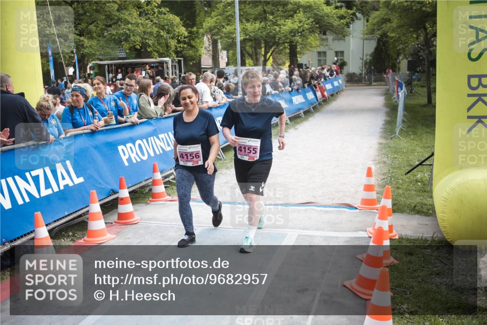 09.05.2026 - Störlauf H.Heesch http://msf.ph/oto/9682957 09.05.2026 18:17:06 Ziel 4156, 4155 meine-sportfotos.de