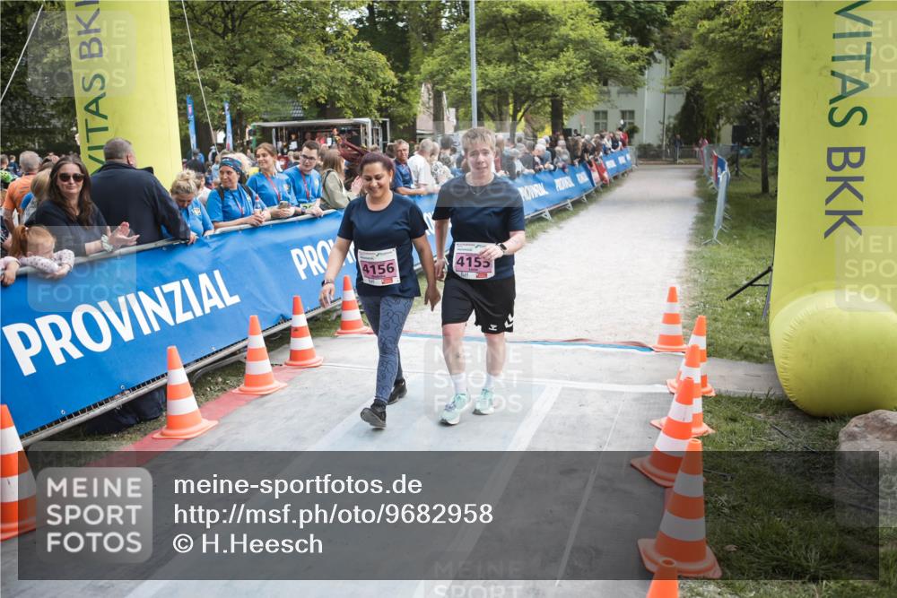 09.05.2026 - Störlauf H.Heesch http://msf.ph/oto/9682958 09.05.2026 18:17:06 Ziel 4156, 4155 meine-sportfotos.de