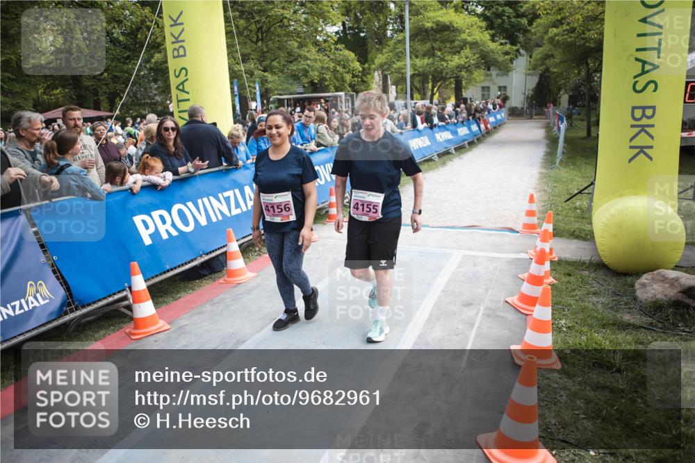 09.05.2026 - Störlauf H.Heesch http://msf.ph/oto/9682961 09.05.2026 18:17:07 Ziel 4156, 4155 meine-sportfotos.de