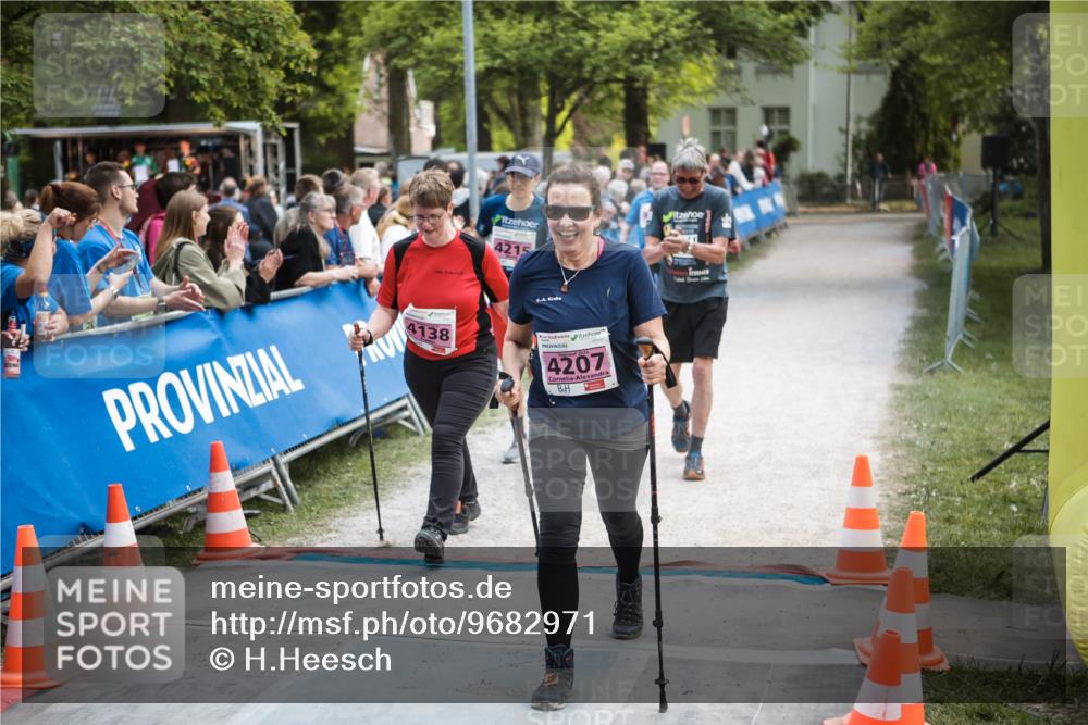 09.05.2026 - Störlauf H.Heesch http://msf.ph/oto/9682971 09.05.2026 18:17:56 Ziel 4215, 4138, 4207 meine-sportfotos.de