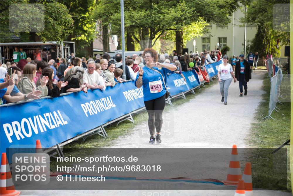 09.05.2026 - Störlauf H.Heesch http://msf.ph/oto/9683018 09.05.2026 18:19:34 Ziel 4141, 4161, 16 meine-sportfotos.de