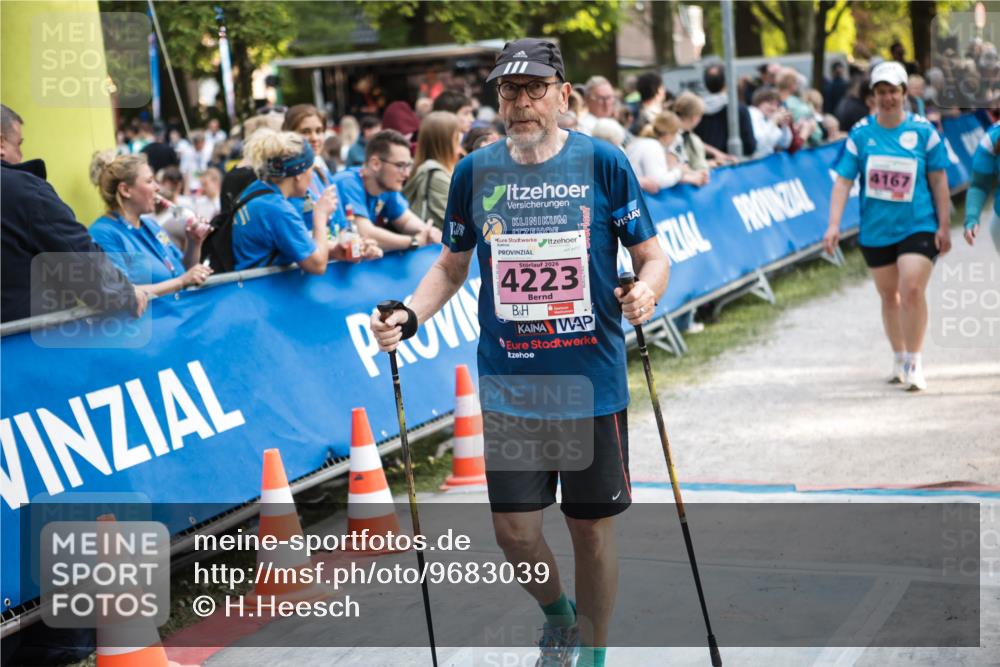 09.05.2026 - Störlauf H.Heesch http://msf.ph/oto/9683039 09.05.2026 18:19:58 Ziel 2026, 4223, 4167 meine-sportfotos.de