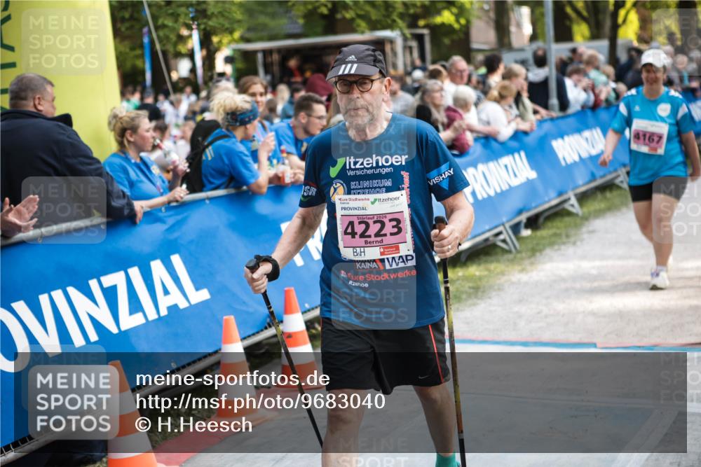09.05.2026 - Störlauf H.Heesch http://msf.ph/oto/9683040 09.05.2026 18:19:58 Ziel 2026, 4223, 4167 meine-sportfotos.de