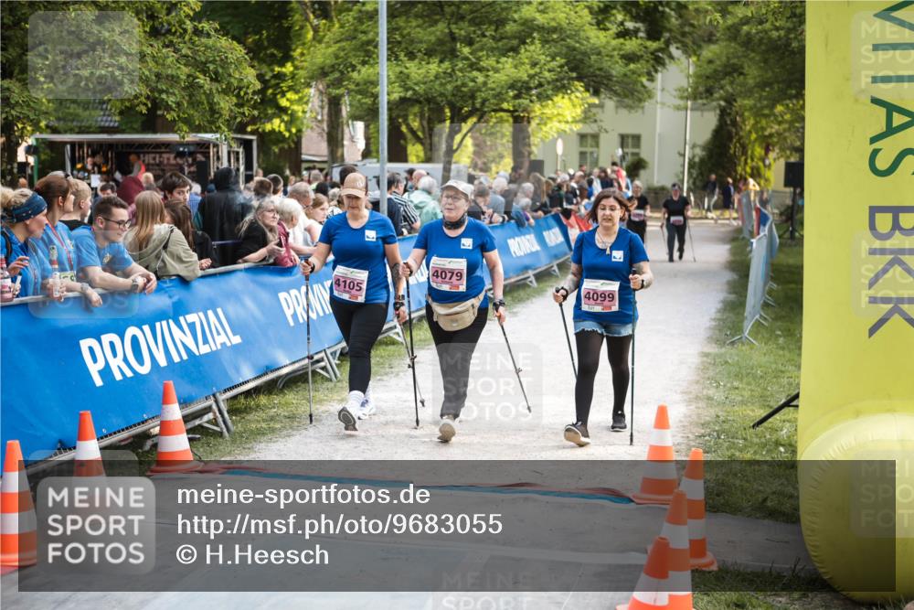 09.05.2026 - Störlauf H.Heesch http://msf.ph/oto/9683055 09.05.2026 18:20:49 Ziel 4079, 4105, 4099 meine-sportfotos.de
