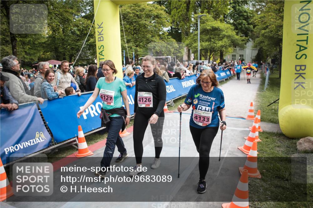09.05.2026 - Störlauf H.Heesch http://msf.ph/oto/9683089 09.05.2026 18:21:45 Ziel 4127, 4126, 4133 meine-sportfotos.de