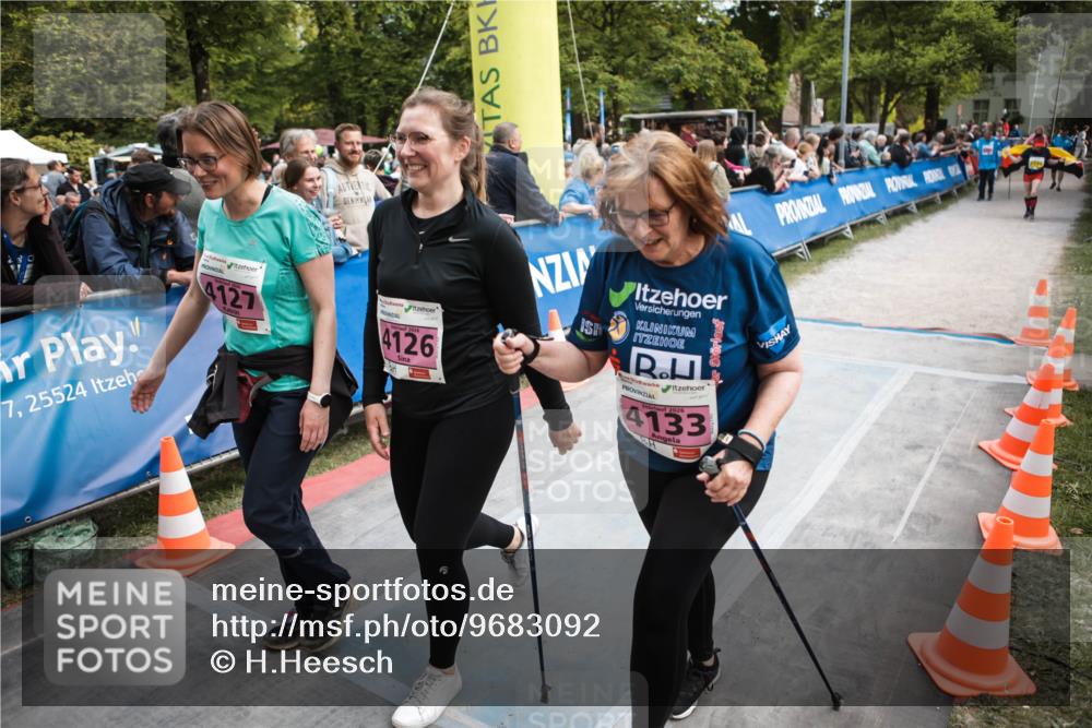 09.05.2026 - Störlauf H.Heesch http://msf.ph/oto/9683092 09.05.2026 18:21:45 Ziel 7, 25524, 4127, 4126, 2026, 4133 meine-sportfotos.de