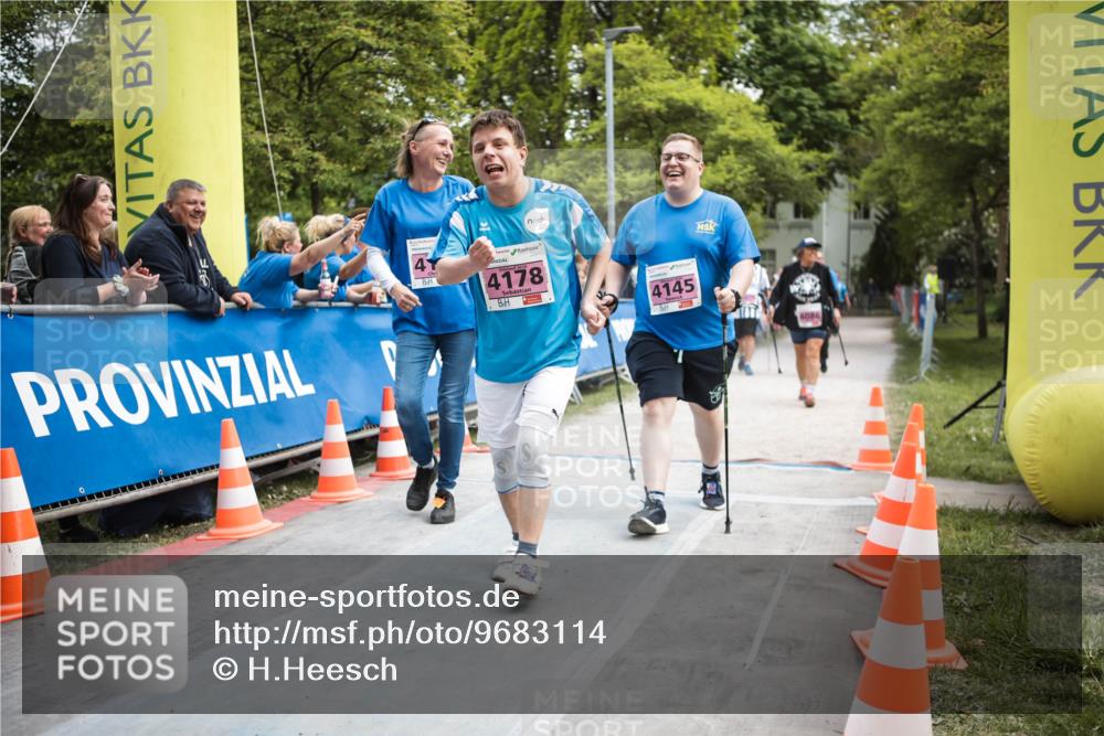 09.05.2026 - Störlauf H.Heesch http://msf.ph/oto/9683114 09.05.2026 18:22:21 Ziel 4178, 4145, 4086 meine-sportfotos.de
