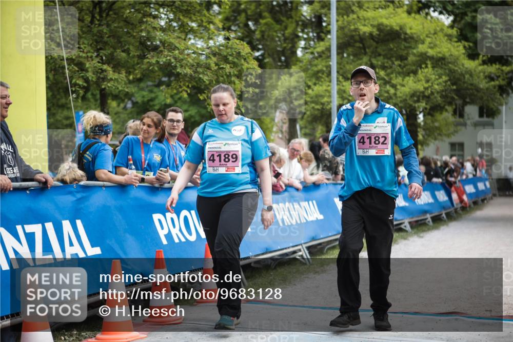 09.05.2026 - Störlauf H.Heesch http://msf.ph/oto/9683128 09.05.2026 18:22:36 Ziel 2026, 4182, 4189 meine-sportfotos.de