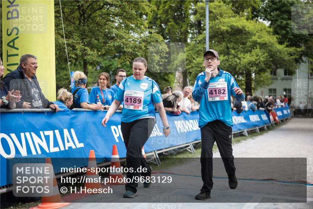 09.05.2026 - Störlauf H.Heesch http://msf.ph/oto/9683129 09.05.2026 18:22:36 Ziel 4189, 4182 meine-sportfotos.de