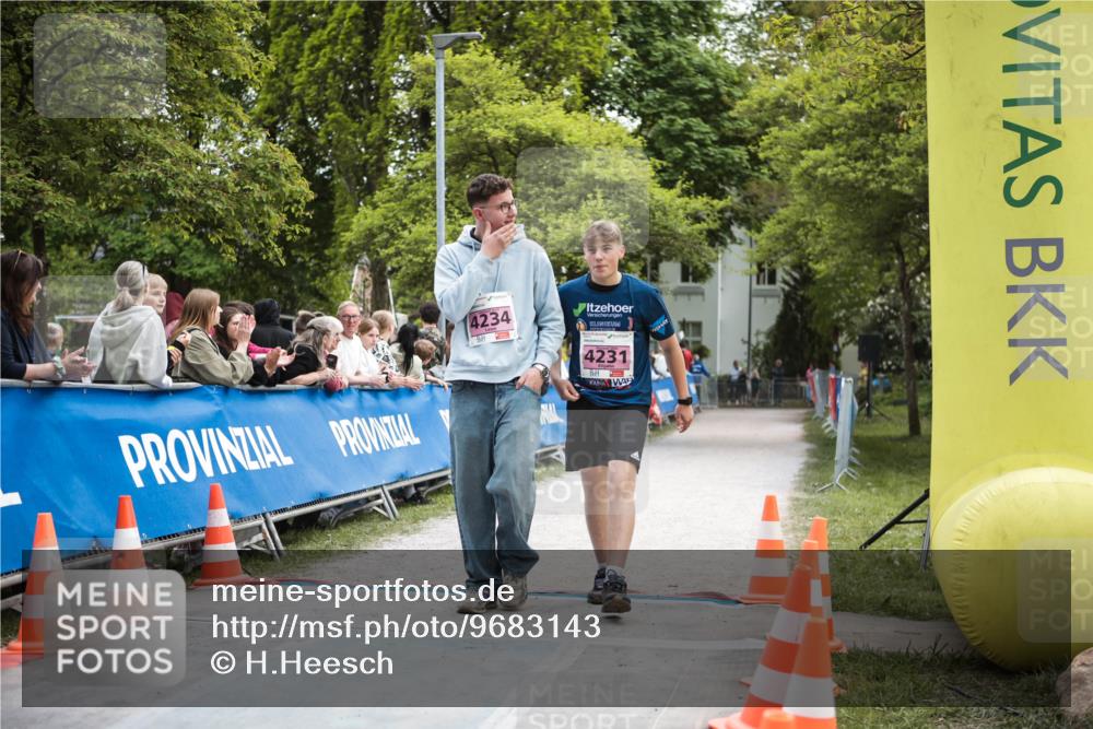 09.05.2026 - Störlauf H.Heesch http://msf.ph/oto/9683143 09.05.2026 18:23:39 Ziel 4234, 4231 meine-sportfotos.de