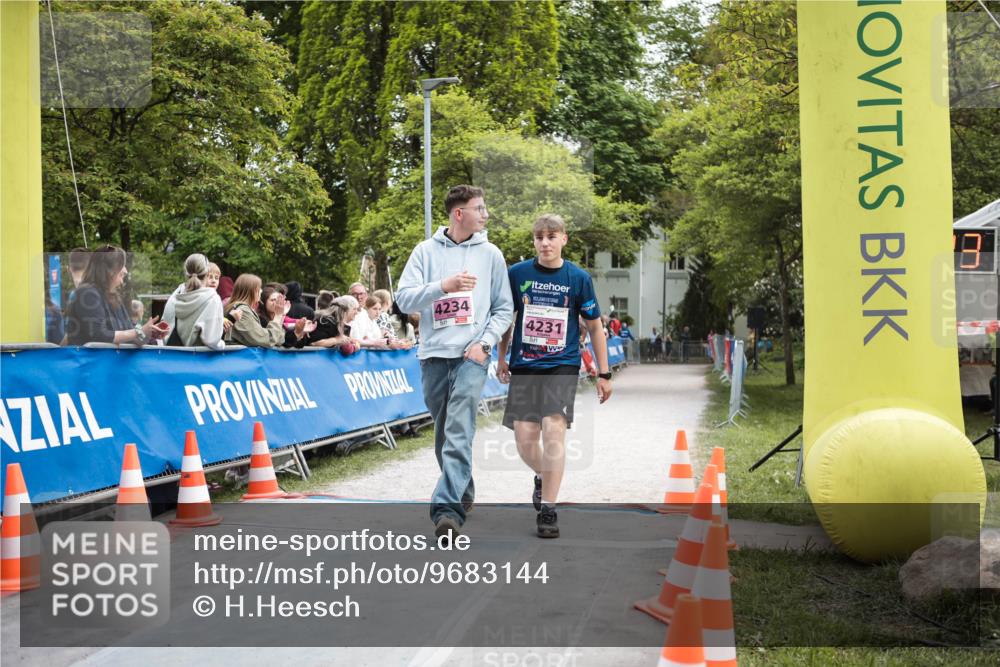 09.05.2026 - Störlauf H.Heesch http://msf.ph/oto/9683144 09.05.2026 18:23:39 Ziel 4234, 4231 meine-sportfotos.de