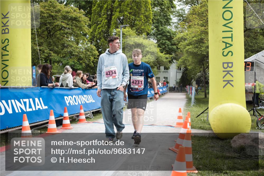 09.05.2026 - Störlauf H.Heesch http://msf.ph/oto/9683147 09.05.2026 18:23:40 Ziel 4234, 4231 meine-sportfotos.de