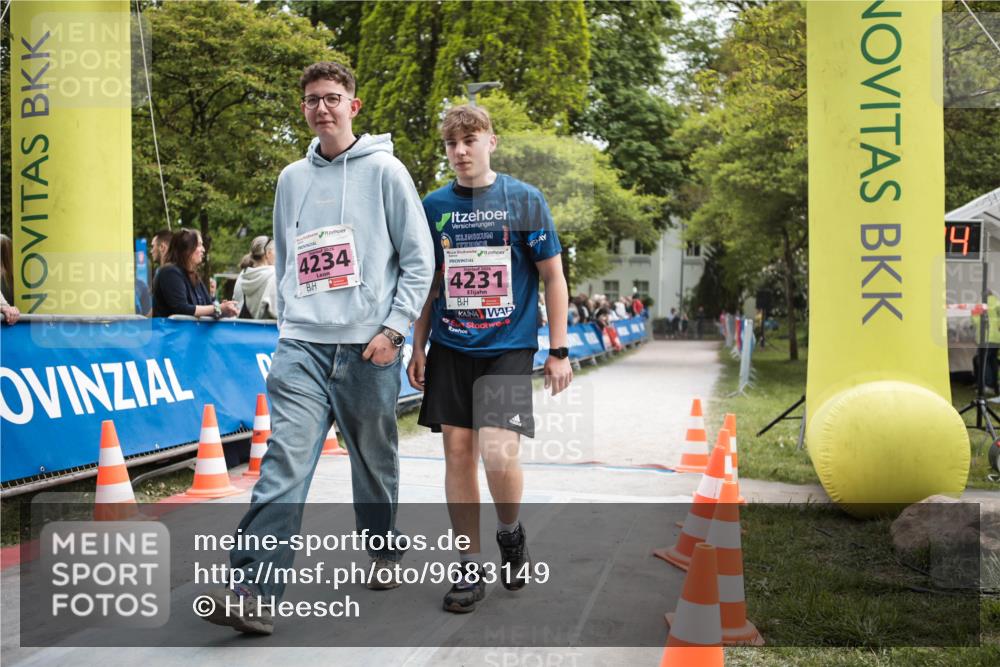 09.05.2026 - Störlauf H.Heesch http://msf.ph/oto/9683149 09.05.2026 18:23:41 Ziel 4234, 4231 meine-sportfotos.de