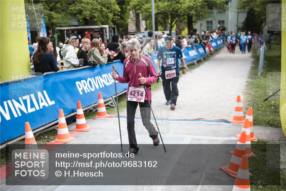 09.05.2026 - Störlauf H.Heesch http://msf.ph/oto/9683162 09.05.2026 18:24:32 Ziel 4214, 4213 meine-sportfotos.de