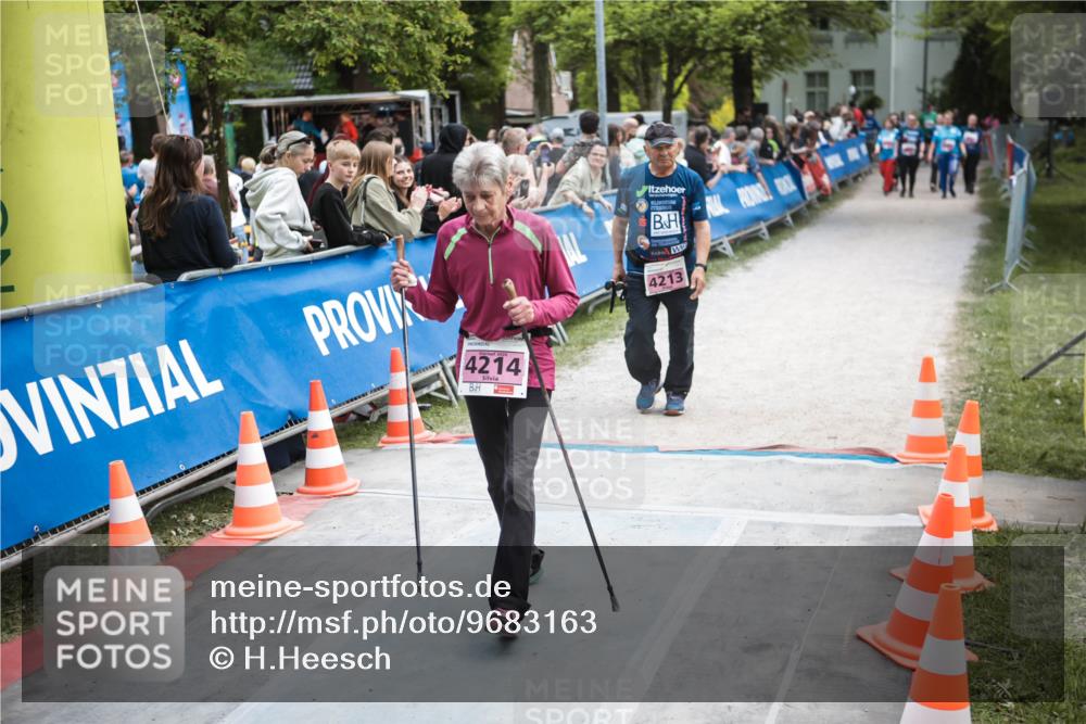 09.05.2026 - Störlauf H.Heesch http://msf.ph/oto/9683163 09.05.2026 18:24:33 Ziel 4214, 4213 meine-sportfotos.de