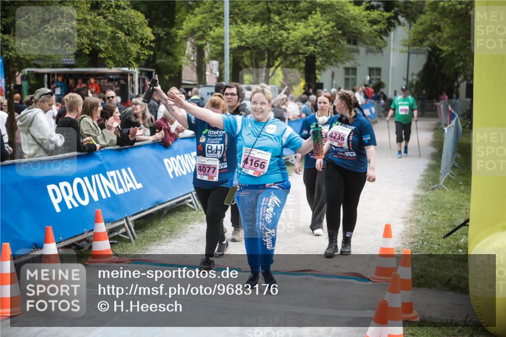 09.05.2026 - Störlauf H.Heesch http://msf.ph/oto/9683176 09.05.2026 18:24:50 Ziel 34236, 4077, 4166 meine-sportfotos.de
