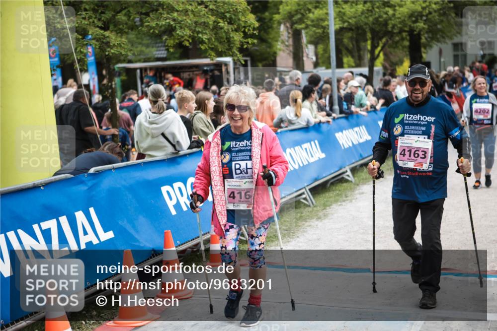 09.05.2026 - Störlauf H.Heesch http://msf.ph/oto/9683201 09.05.2026 18:25:39 Ziel 416, 4163, 4202 meine-sportfotos.de