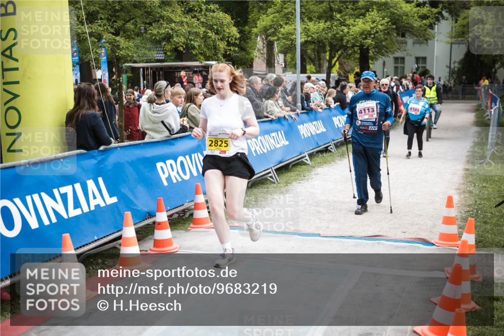 09.05.2026 - Störlauf H.Heesch http://msf.ph/oto/9683219 09.05.2026 18:26:07 Ziel 2825, 4113, 4185 meine-sportfotos.de