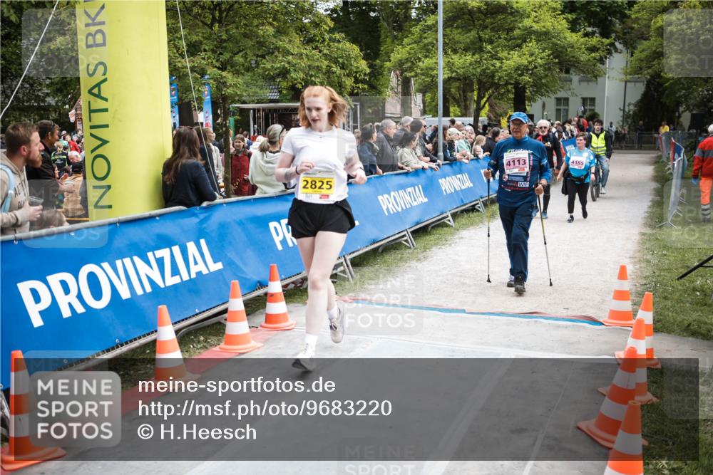 09.05.2026 - Störlauf H.Heesch http://msf.ph/oto/9683220 09.05.2026 18:26:08 Ziel 2825, 4113, 4185 meine-sportfotos.de