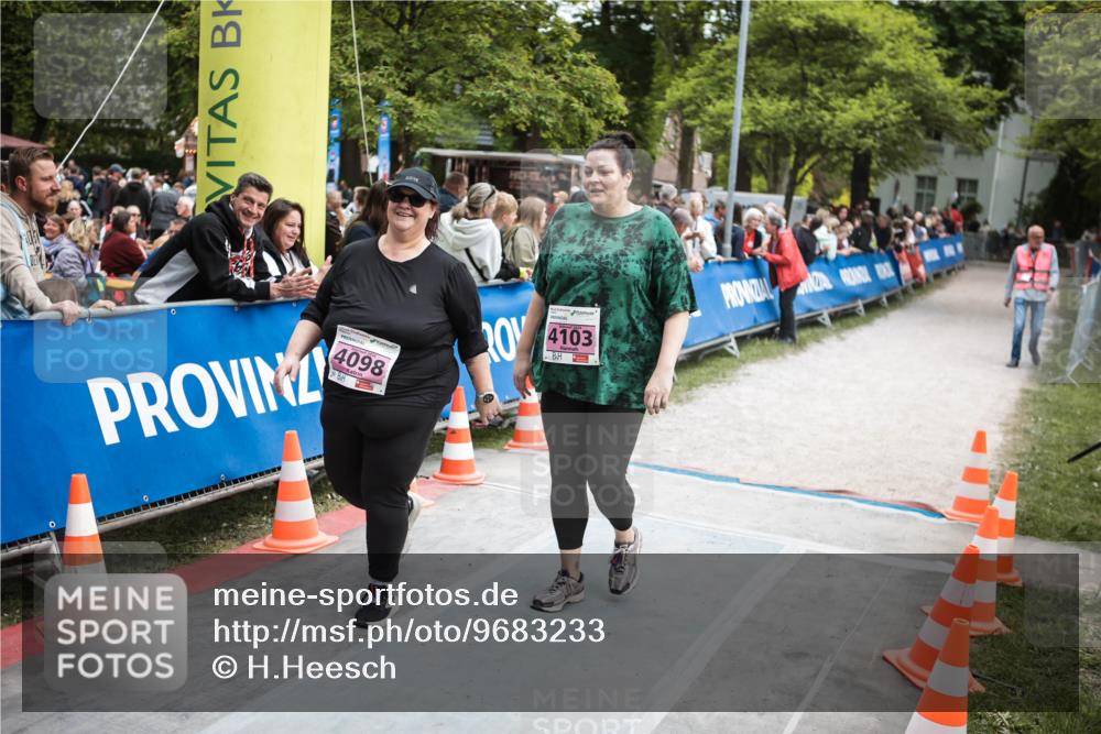 09.05.2026 - Störlauf H.Heesch http://msf.ph/oto/9683233 09.05.2026 18:28:36 Ziel 4098, 20, 4103 meine-sportfotos.de