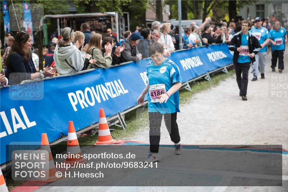 09.05.2026 - Störlauf H.Heesch http://msf.ph/oto/9683241 09.05.2026 18:29:24 Ziel 4186, 188 meine-sportfotos.de