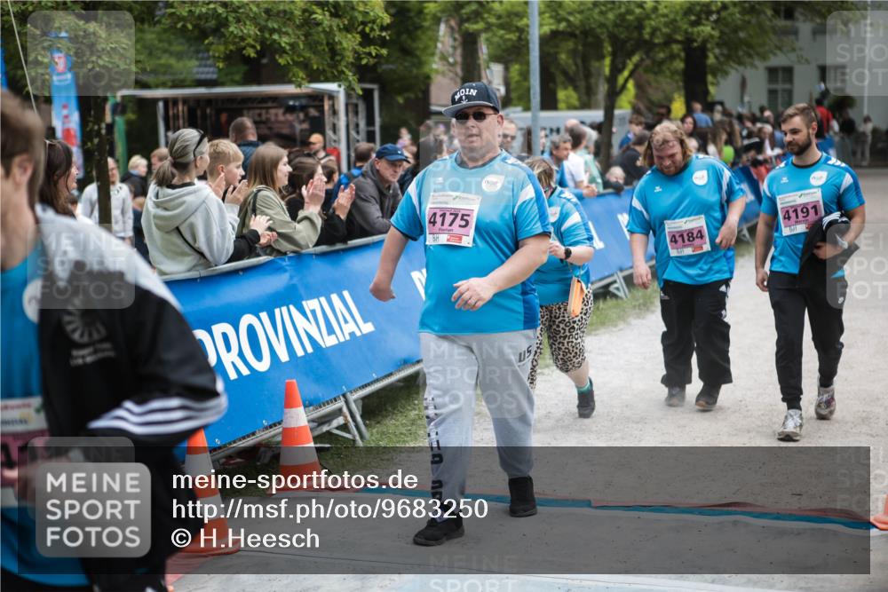 09.05.2026 - Störlauf H.Heesch http://msf.ph/oto/9683250 09.05.2026 18:29:29 Ziel 4175, 4184, 4191 meine-sportfotos.de