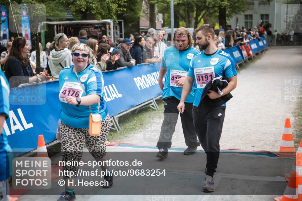 09.05.2026 - Störlauf H.Heesch http://msf.ph/oto/9683254 09.05.2026 18:29:32 Ziel 4176, 47, 4191 meine-sportfotos.de