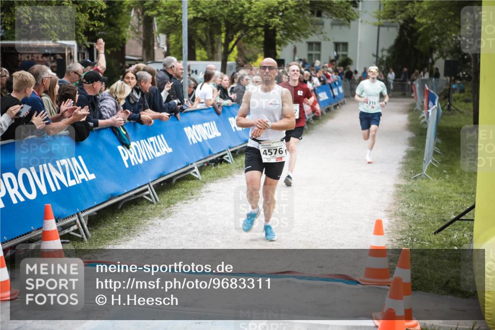 09.05.2026 - Störlauf H.Heesch http://msf.ph/oto/9683311 09.05.2026 18:38:51 Ziel 4576, 62, 315 meine-sportfotos.de