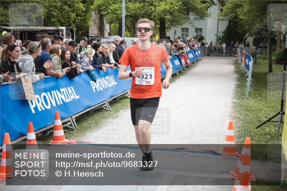 09.05.2026 - Störlauf H.Heesch http://msf.ph/oto/9683327 09.05.2026 18:39:37 Ziel 10000, 921 meine-sportfotos.de