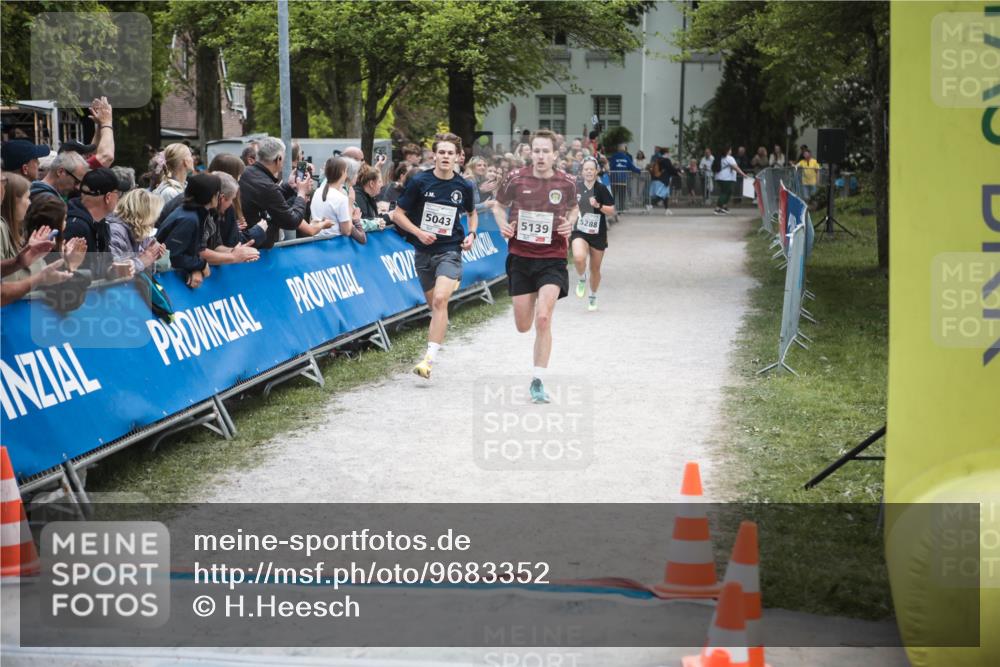 09.05.2026 - Störlauf H.Heesch http://msf.ph/oto/9683352 09.05.2026 18:40:57 Ziel 5043, 5288, 5139 meine-sportfotos.de
