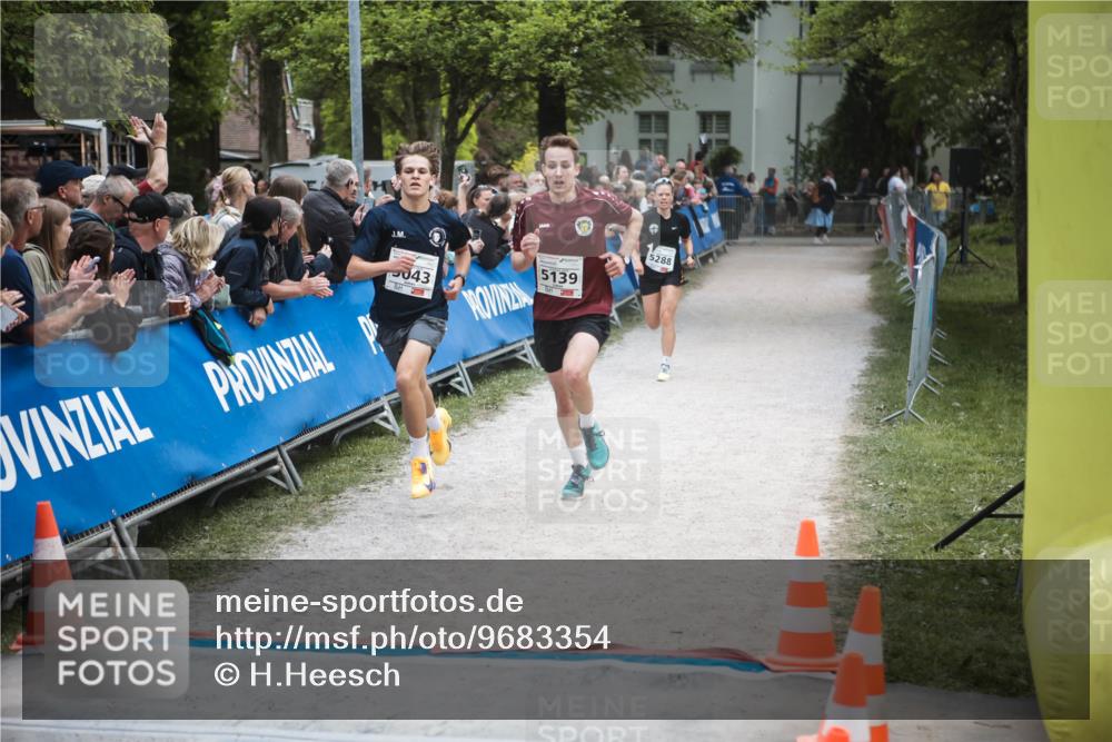 09.05.2026 - Störlauf H.Heesch http://msf.ph/oto/9683354 09.05.2026 18:40:57 Ziel 043, 5139, 5288 meine-sportfotos.de