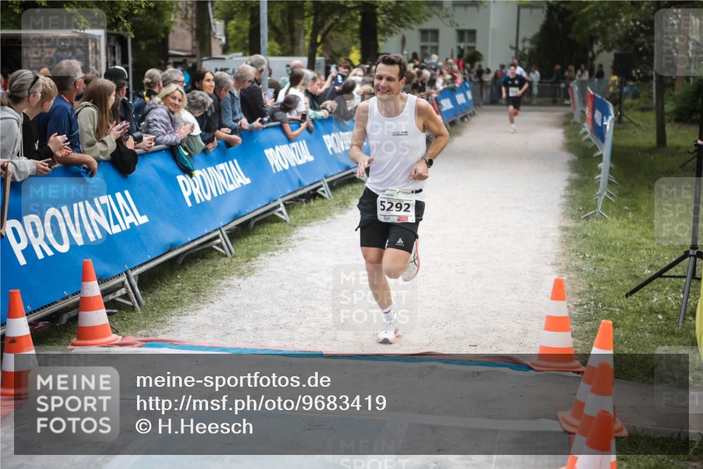 09.05.2026 - Störlauf H.Heesch http://msf.ph/oto/9683419 09.05.2026 18:42:33 Ziel 5292 meine-sportfotos.de
