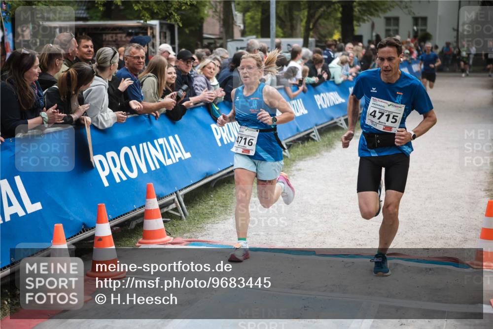 09.05.2026 - Störlauf H.Heesch http://msf.ph/oto/9683445 09.05.2026 18:43:03 Ziel 4716, 4715 meine-sportfotos.de