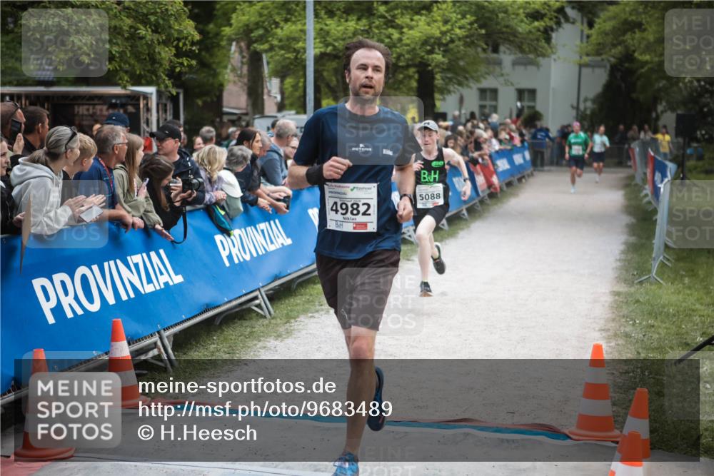 09.05.2026 - Störlauf H.Heesch http://msf.ph/oto/9683489 09.05.2026 18:43:46 Ziel 2026, 4982, 5088 meine-sportfotos.de