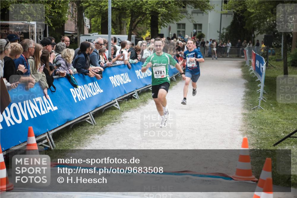 09.05.2026 - Störlauf H.Heesch http://msf.ph/oto/9683508 09.05.2026 18:44:16 Ziel 0482, 4830, 4781 meine-sportfotos.de