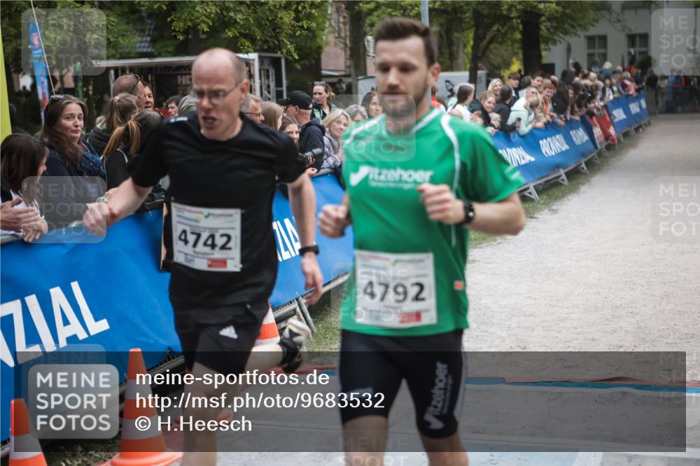 09.05.2026 - Störlauf H.Heesch http://msf.ph/oto/9683532 09.05.2026 18:44:39 Ziel 7241, 4742, 4792 meine-sportfotos.de