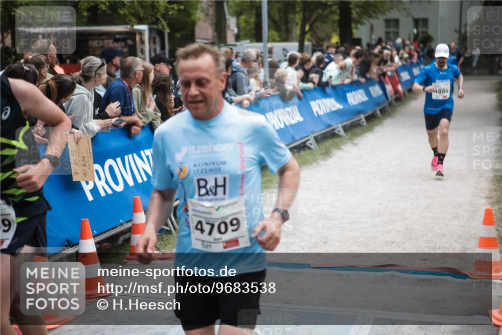 09.05.2026 - Störlauf H.Heesch http://msf.ph/oto/9683538 09.05.2026 18:44:52 Ziel 9, 4709, 4886 meine-sportfotos.de