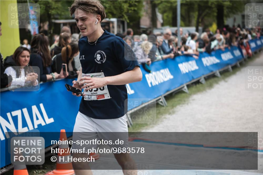 09.05.2026 - Störlauf H.Heesch http://msf.ph/oto/9683578 09.05.2026 18:45:29 Ziel  meine-sportfotos.de