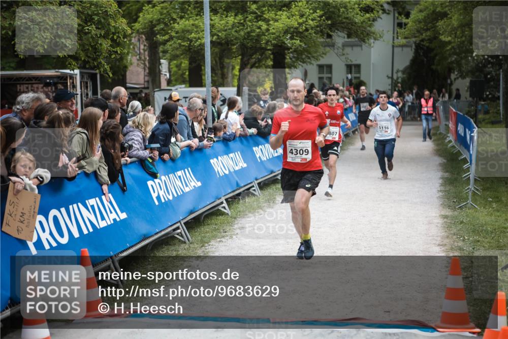 09.05.2026 - Störlauf H.Heesch http://msf.ph/oto/9683629 09.05.2026 18:46:55 Ziel 4309, 807, 5116 meine-sportfotos.de