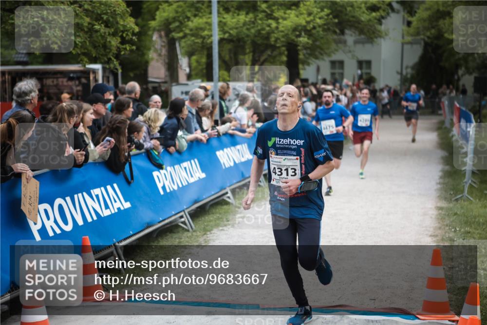09.05.2026 - Störlauf H.Heesch http://msf.ph/oto/9683667 09.05.2026 18:47:33 Ziel 4399, 4475, 4313 meine-sportfotos.de