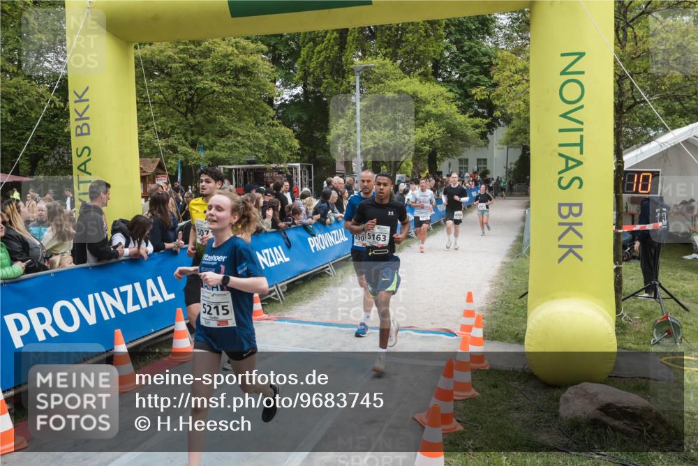 09.05.2026 - Störlauf H.Heesch http://msf.ph/oto/9683745 09.05.2026 18:51:07 Ziel 5163, 5215, 54 meine-sportfotos.de
