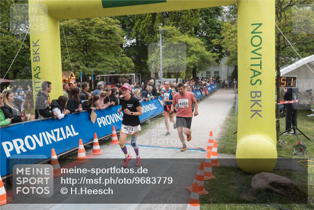 09.05.2026 - Störlauf H.Heesch http://msf.ph/oto/9683779 09.05.2026 18:52:47 Ziel 4633, 4379, 4402 meine-sportfotos.de