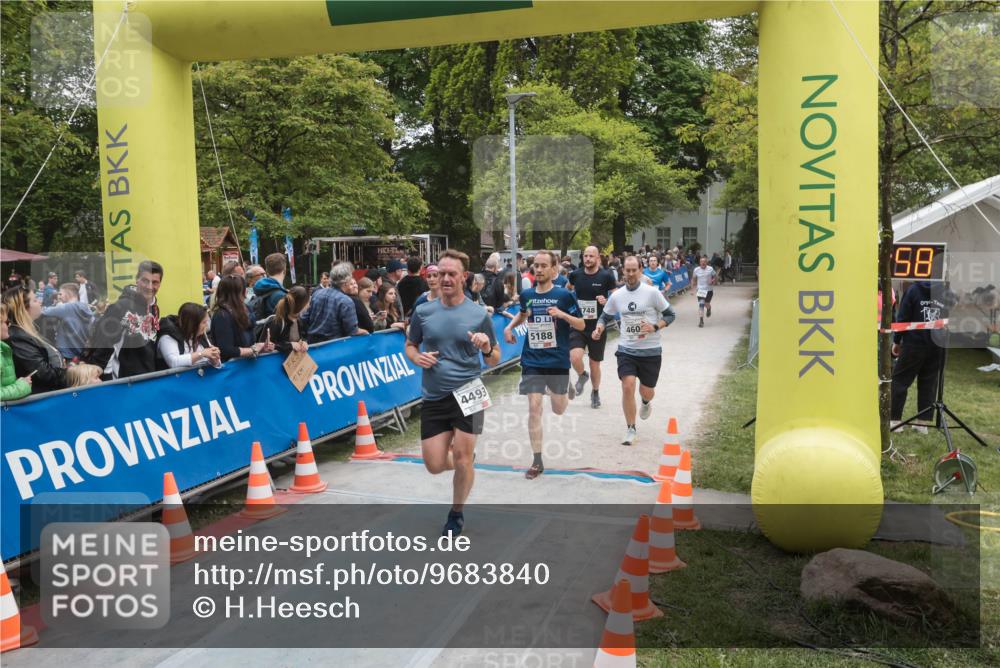 09.05.2026 - Störlauf H.Heesch http://msf.ph/oto/9683840 09.05.2026 18:54:55 Ziel 10, 4493, 5188, 58 meine-sportfotos.de