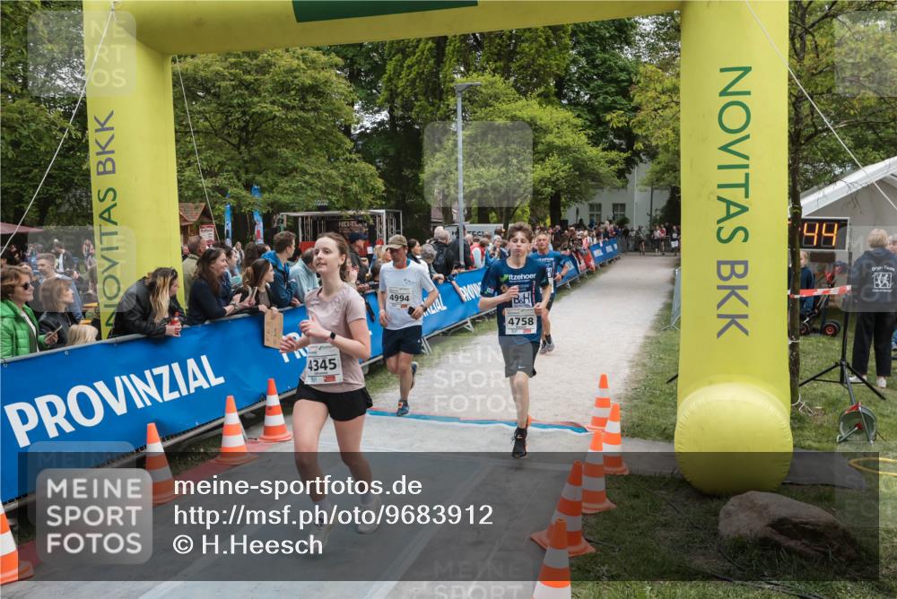 09.05.2026 - Störlauf H.Heesch http://msf.ph/oto/9683912 09.05.2026 18:57:41 Ziel 4345, 4994, 4758 meine-sportfotos.de