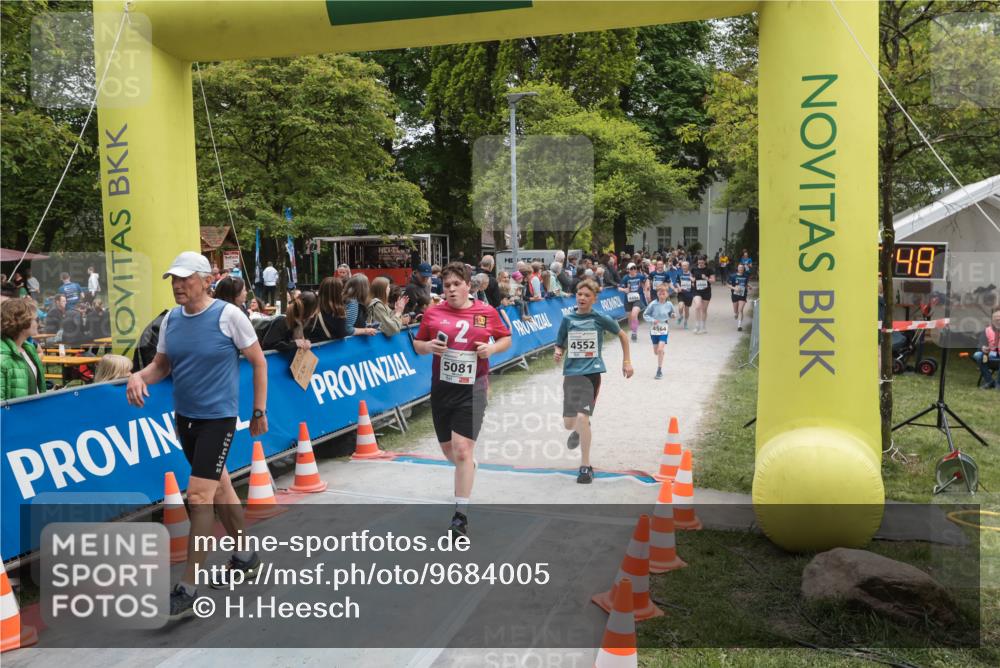 09.05.2026 - Störlauf H.Heesch http://msf.ph/oto/9684005 09.05.2026 19:00:45 Ziel 5081, 4552, 88 meine-sportfotos.de