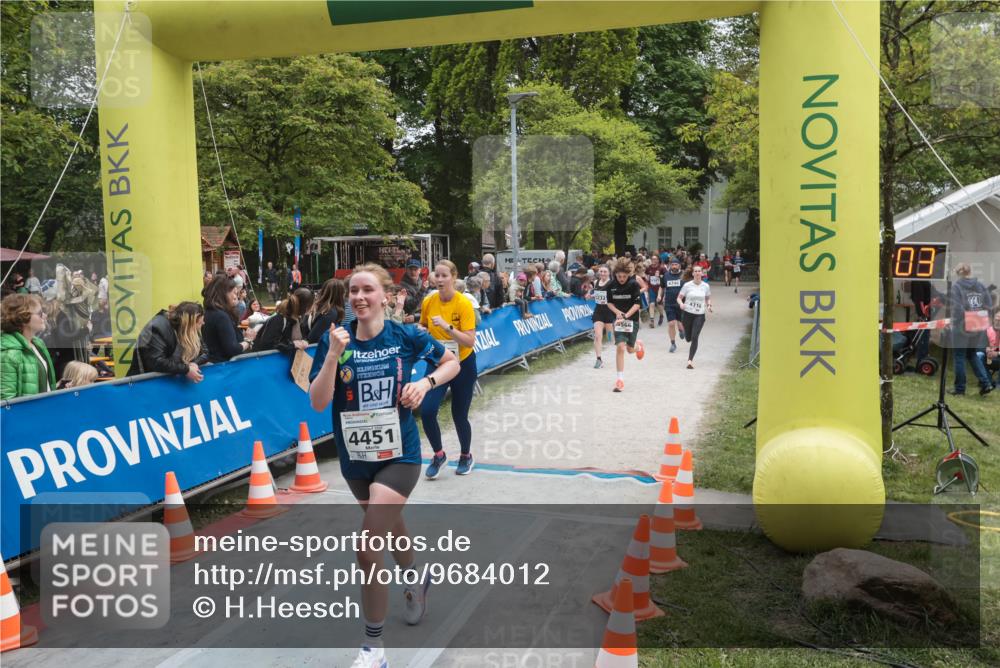 09.05.2026 - Störlauf H.Heesch http://msf.ph/oto/9684012 09.05.2026 19:01:00 Ziel 4451, 03 meine-sportfotos.de