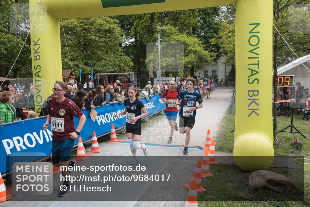 09.05.2026 - Störlauf H.Heesch http://msf.ph/oto/9684017 09.05.2026 19:01:06 Ziel 5141, 4962, 09 meine-sportfotos.de