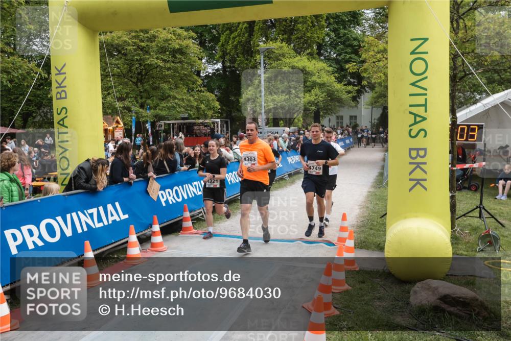 09.05.2026 - Störlauf H.Heesch http://msf.ph/oto/9684030 09.05.2026 19:01:59 Ziel 4303, 4749, 80 meine-sportfotos.de