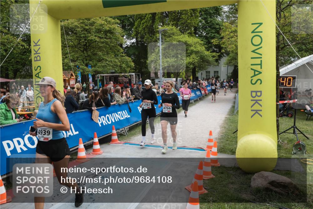 09.05.2026 - Störlauf H.Heesch http://msf.ph/oto/9684108 09.05.2026 19:05:37 Ziel 4939, 4782, 4766 meine-sportfotos.de